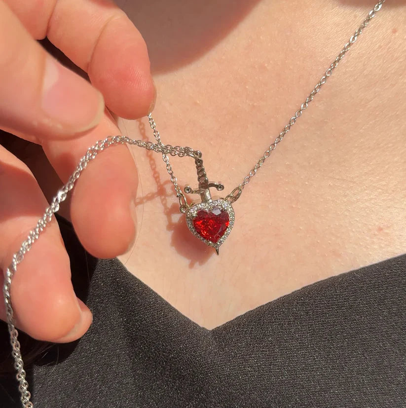 Lanthy Heart & Sword Promise Necklace